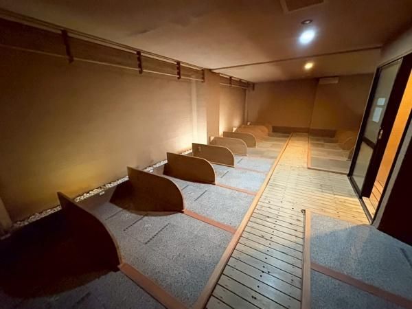 �y�G���g�����X�z�@