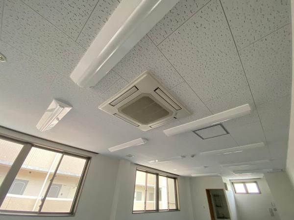 �y���̑��ݔ��z�@