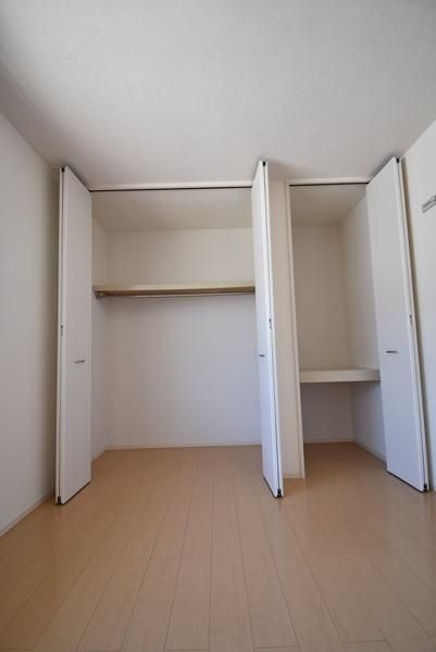 �y���̑��ݔ��z�@