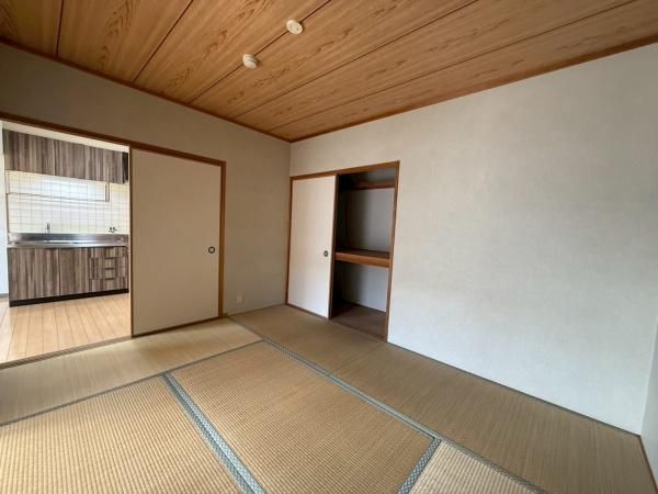 �y�����E���r���O�z�@