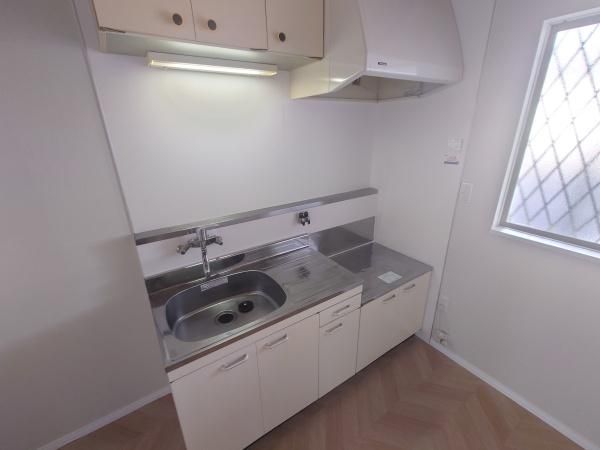 �y�L�b�`���z�@