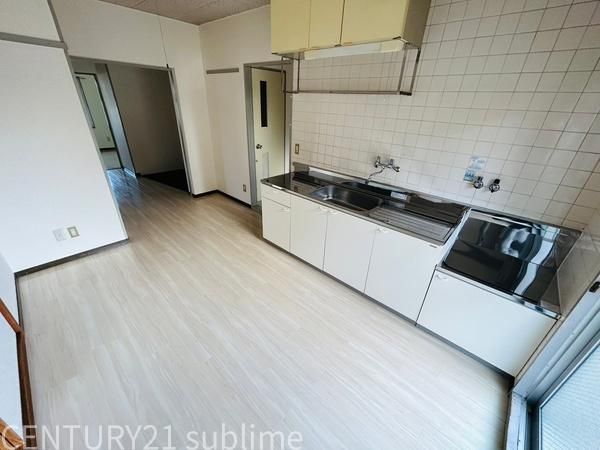 �y�����E���r���O�z�@