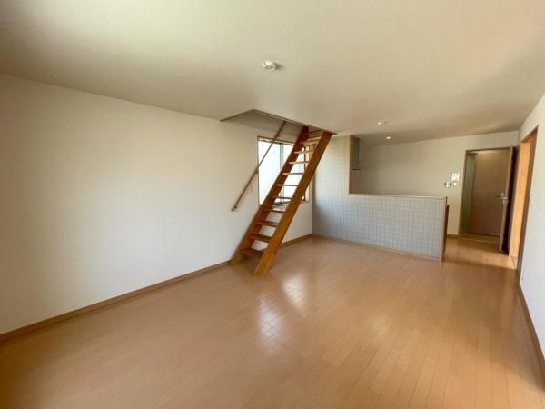 �y�����E���r���O�z�@