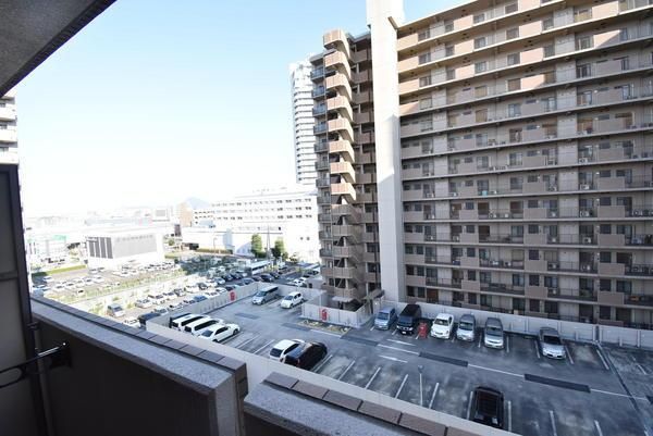 �y���]�z�@