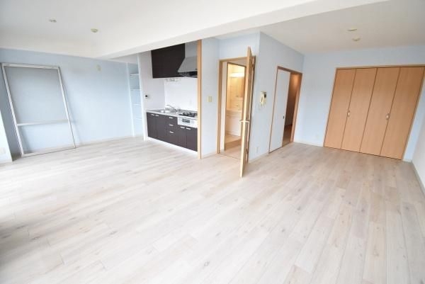 �y�����E���r���O�z�@���d�l�ʐ^