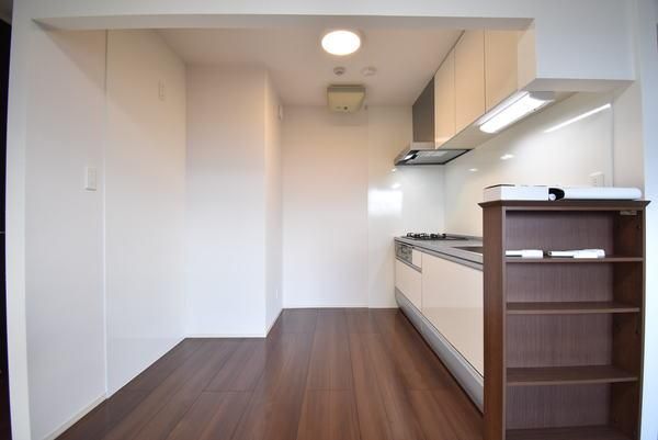 �y�L�b�`���z�@