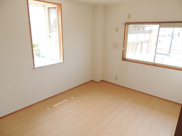 �y���̑��z�@���d�l�ʐ^