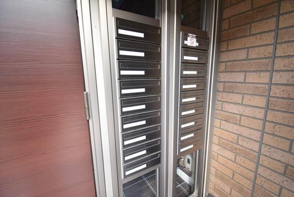 �y�G���g�����X�z�@