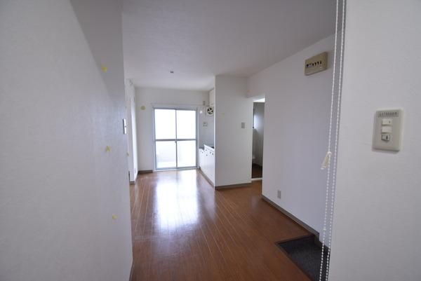 �y�����E���r���O�z�@���d�l�ʐ^