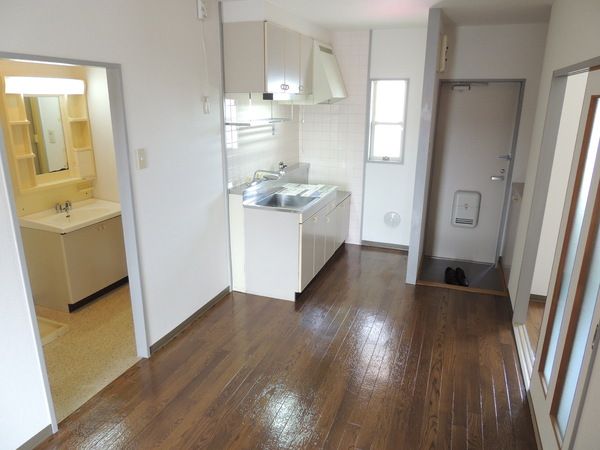 �y�����E���r���O�z�@���d�l�ʐ^