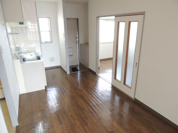 �y�����E���r���O�z�@���d�l�ʐ^