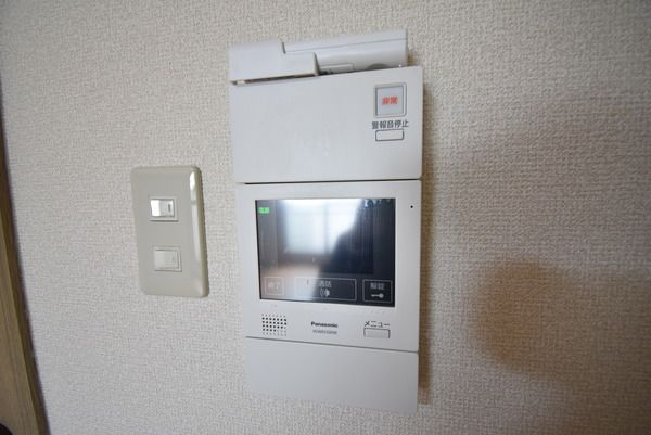 �y�Z�L�����e�B�z�@���d�l�ʐ^