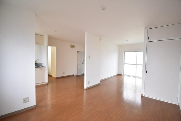 �y�����E���r���O�z�@���d�l�ʐ^