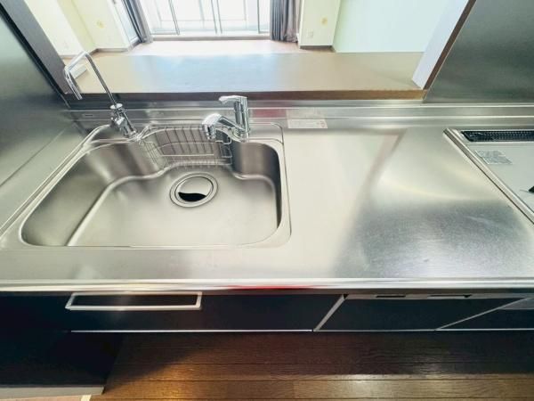 �y�L�b�`���z�@