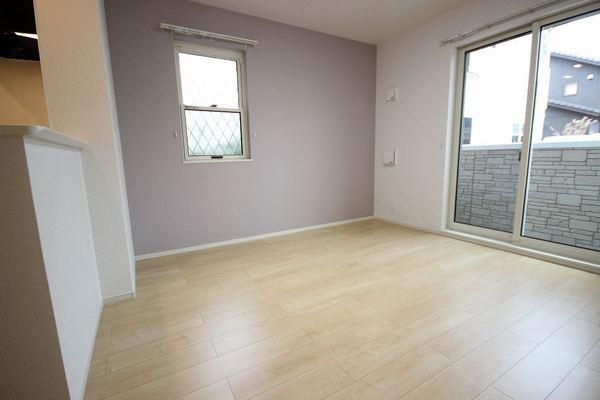 �y���]�z�@