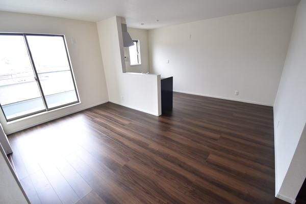 �y�����E���r���O�z�@���]�^�C�v�ɂȂ�܂�