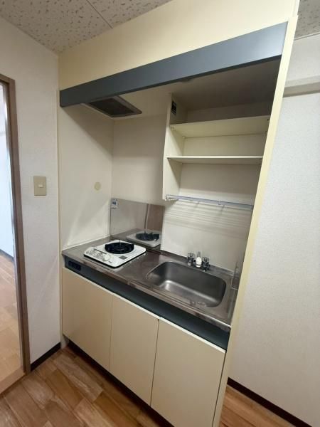 �y�L�b�`���z�@