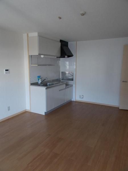 �y�����E���r���O�z�@�������ʎ�