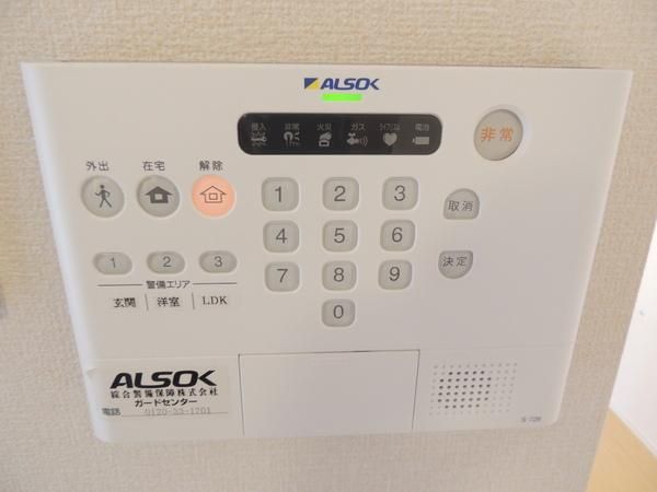 �y�Z�L�����e�B�z�@���d�l�ʐ^