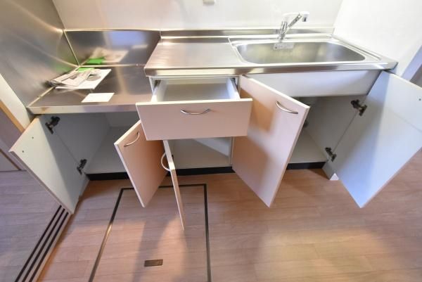 �y�L�b�`���z�@