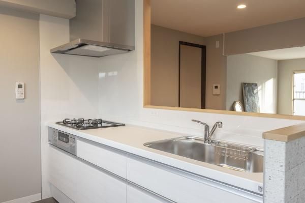 �y���̑��ݔ��z�@