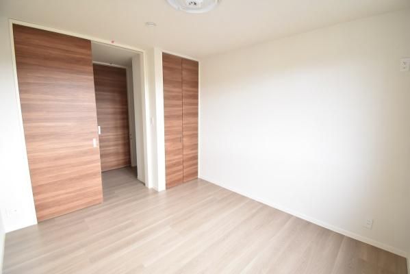 �y���̑������E�X�y�[�X�z�@���]�^�C�v�ɂȂ�܂�