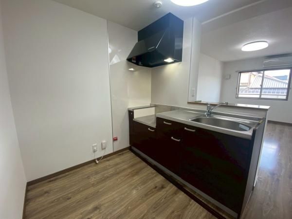 �y�L�b�`���z�@