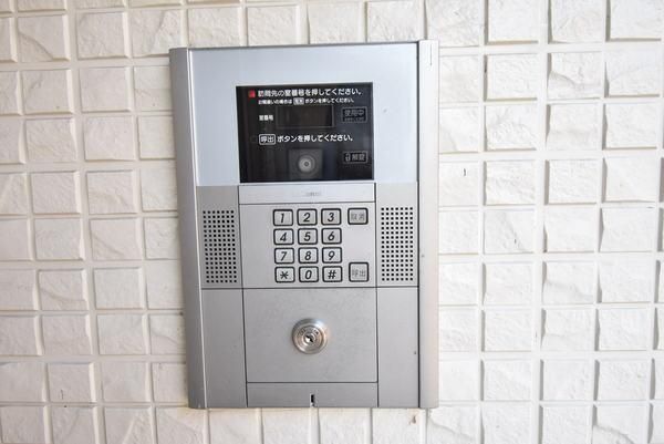 �y�Z�L�����e�B�z�@���d�l�ʐ^