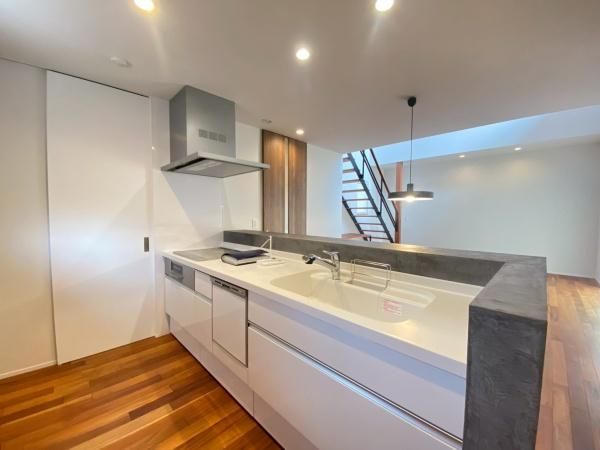 �y�L�b�`���z�@