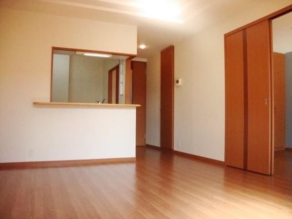 �y�����E���r���O�z�@���d�l�ʐ^