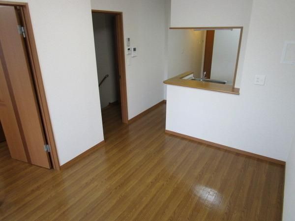 �y�����E���r���O�z�@���d�l�ʐ^