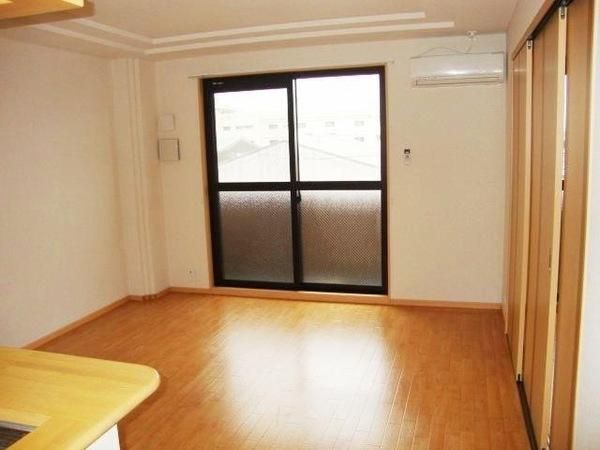 �y���̑������E�X�y�[�X�z�@���d�l�ʐ^