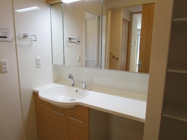 �y���ʏ��z�@