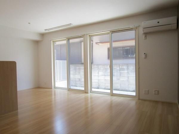 �y���̑��ݔ��z�@