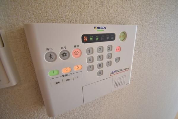 �y�Z�L�����e�B�z�@���d�l�ʐ^