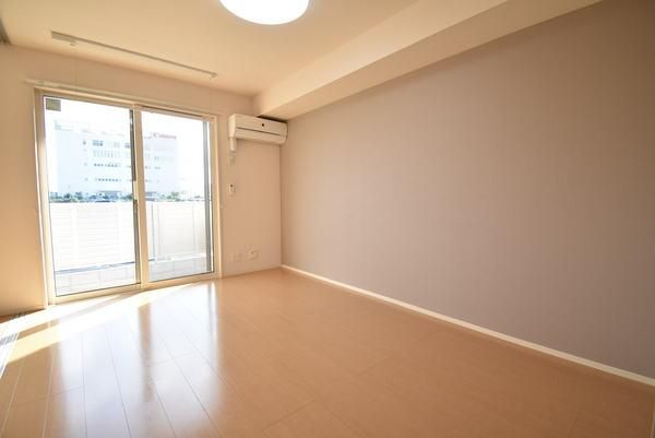 �y�����E���r���O�z�@���d�l�ʐ^