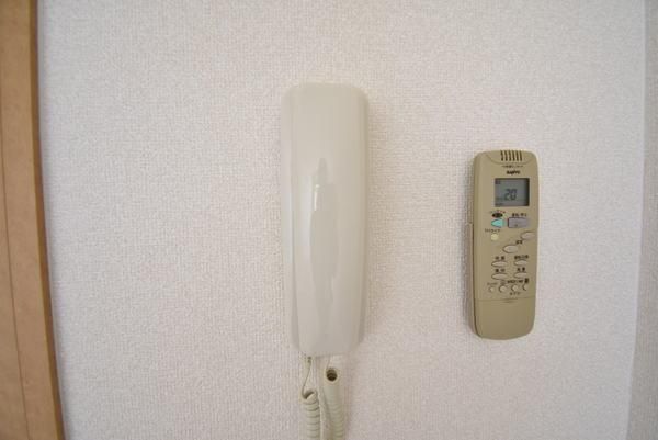 �y�Z�L�����e�B�z�@���d�l�ʐ^