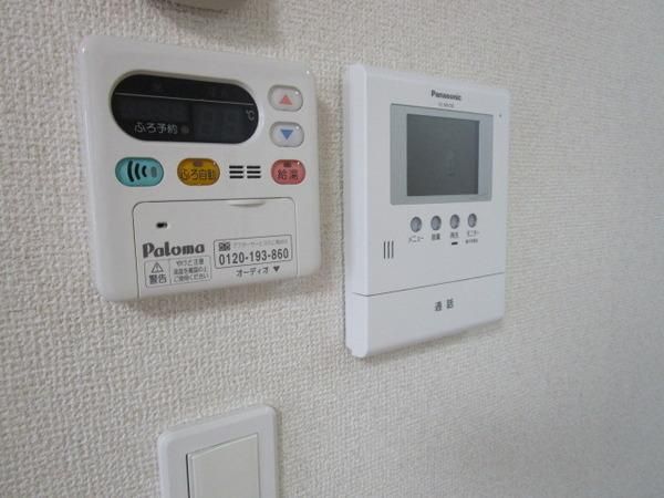 �y�Z�L�����e�B�z�@���d�l�ʐ^