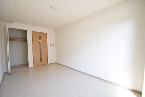 �y�����E���r���O�z�@���d�l�ʐ^