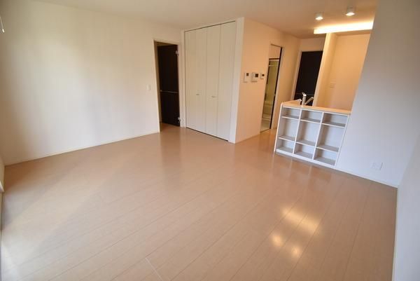 �y�����E���r���O�z�@���d�l�ʐ^