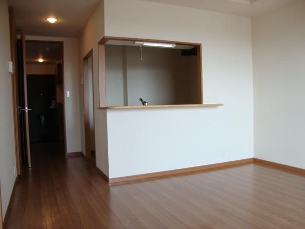 �y�����E���r���O�z�@���d�l�ʐ^