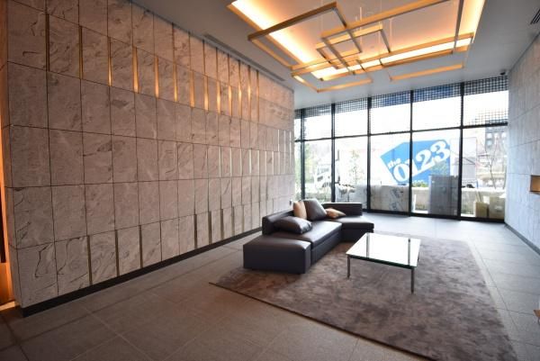 �y�G���g�����X�z�@