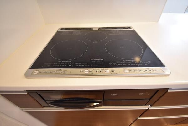 �y���̑��ݔ��z�@