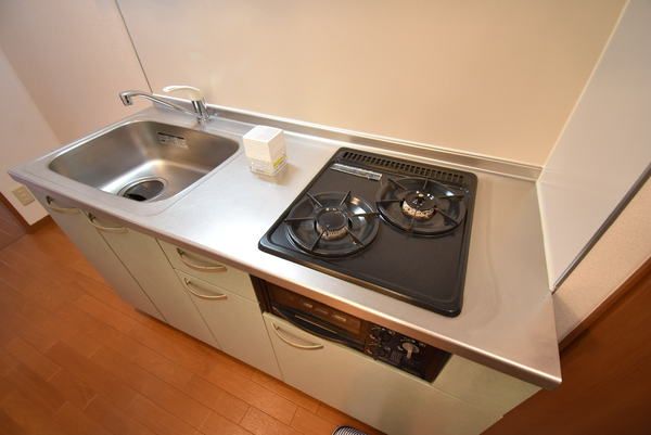 �y�L�b�`���z�@