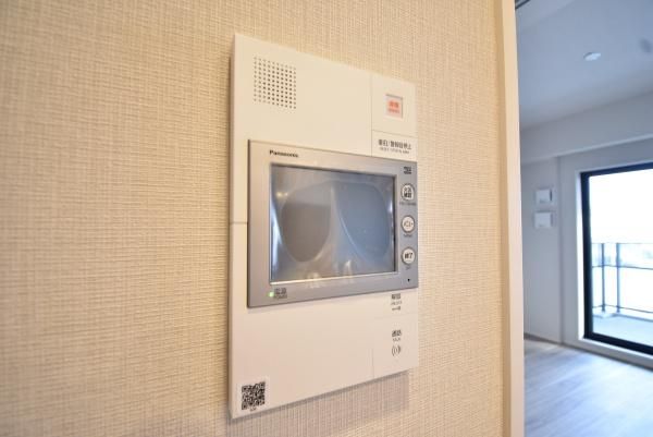 �y�Z�L�����e�B�z�@