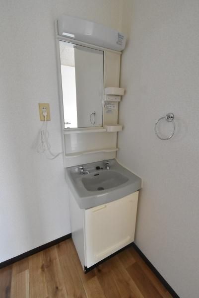 �y���ʏ��z�@