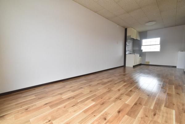 �y�����E���r���O�z�@