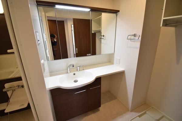 �y���ʏ��z�@