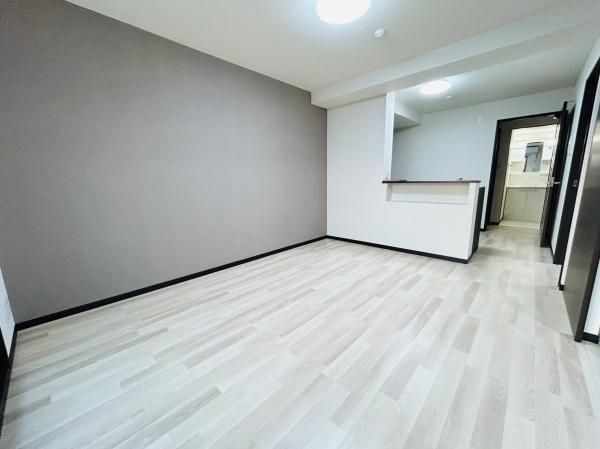 �y�����E���r���O�z�@