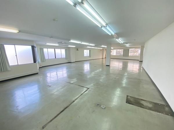 �y���̑������E�X�y�[�X�z�@